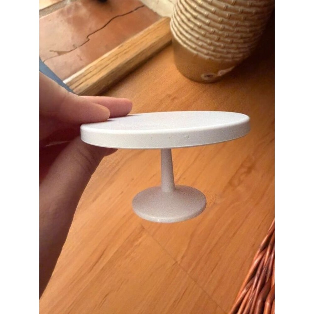 Plain white Miniverse trinket miniature table
